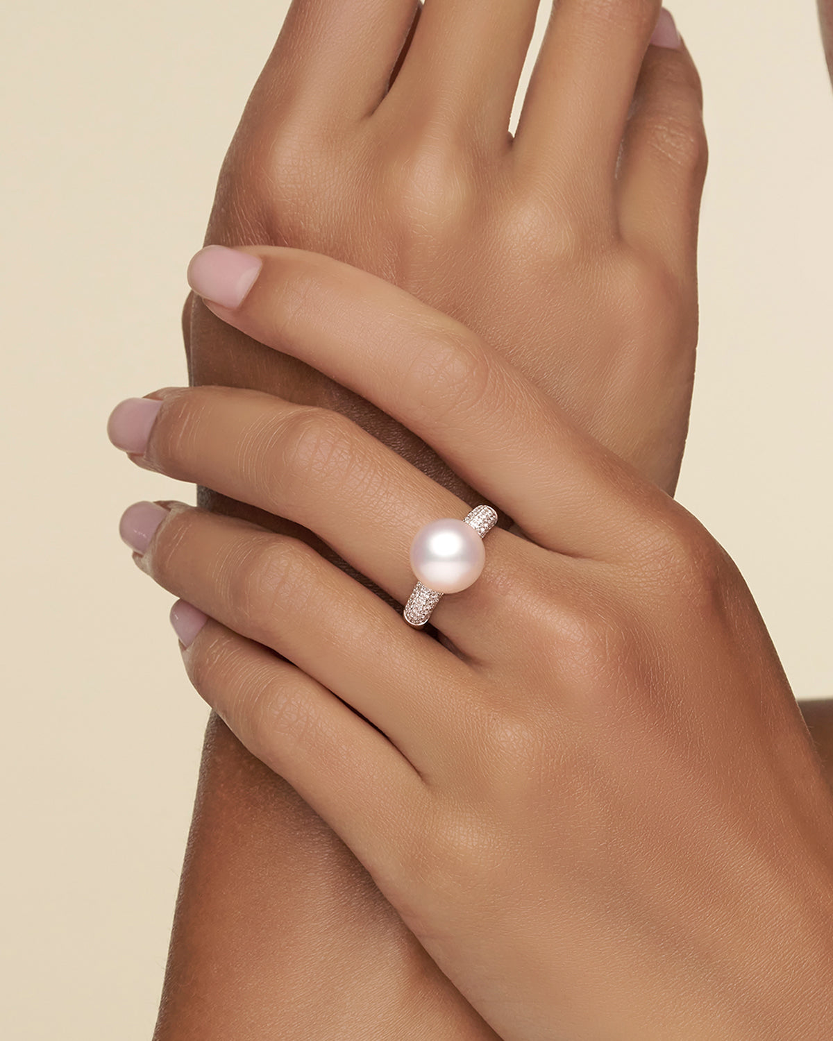 Bella Pearl Ring On Body dc00r03wpr11 SKU C00R03WPR1152 54 56