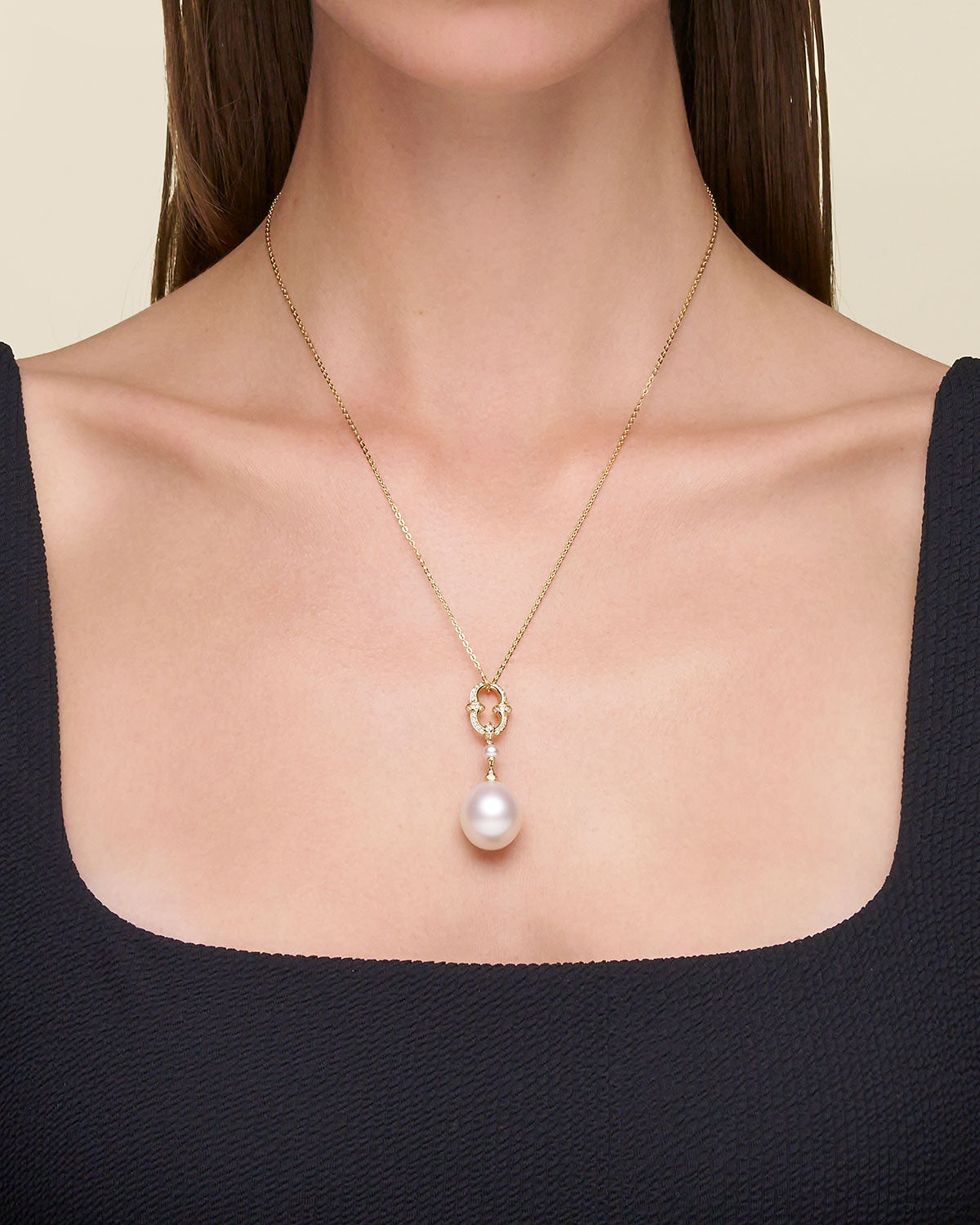 Diamond Anchor Link Pearl Pendant YG On Body D24P60YPD15