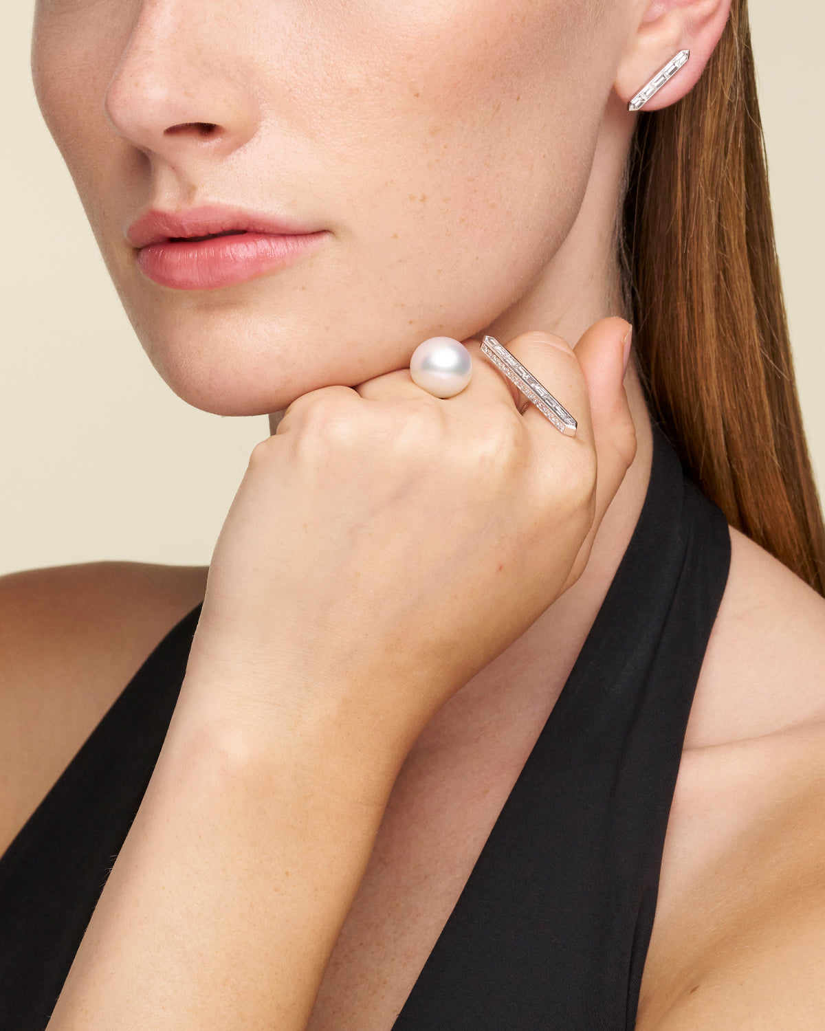 Diamond Bollard Studs On Body H24E52W Ring dh24r52wps14