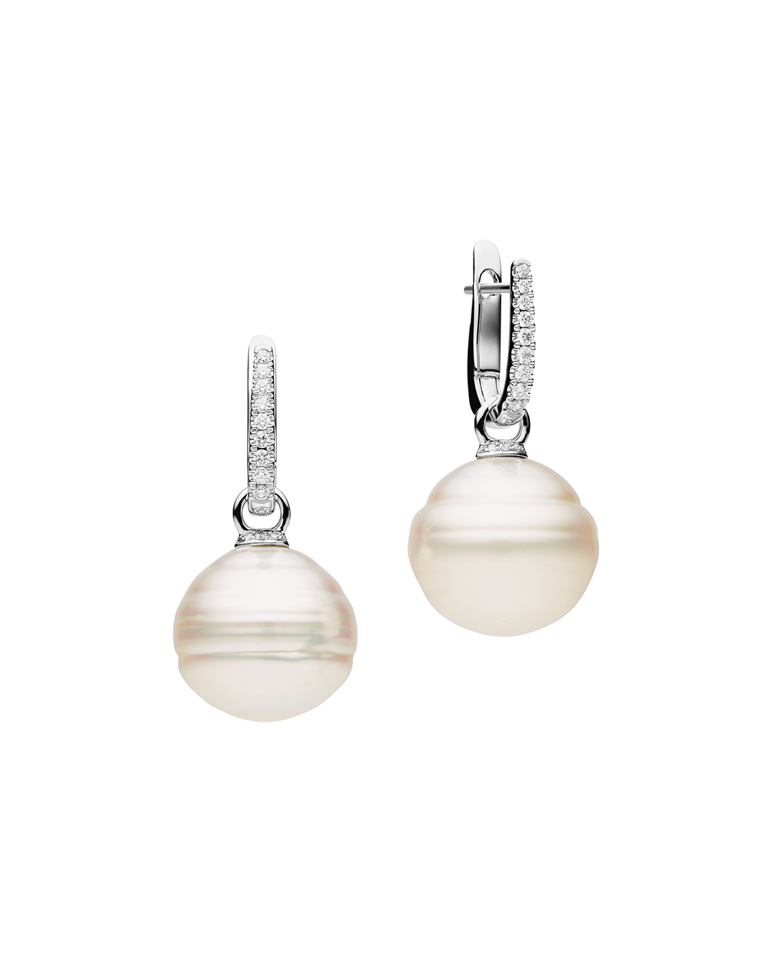 Diamond Pearls My Way Earrings in white gold 14mm circle DWPC14C16E05W C16E05W + C16AE02WPC14