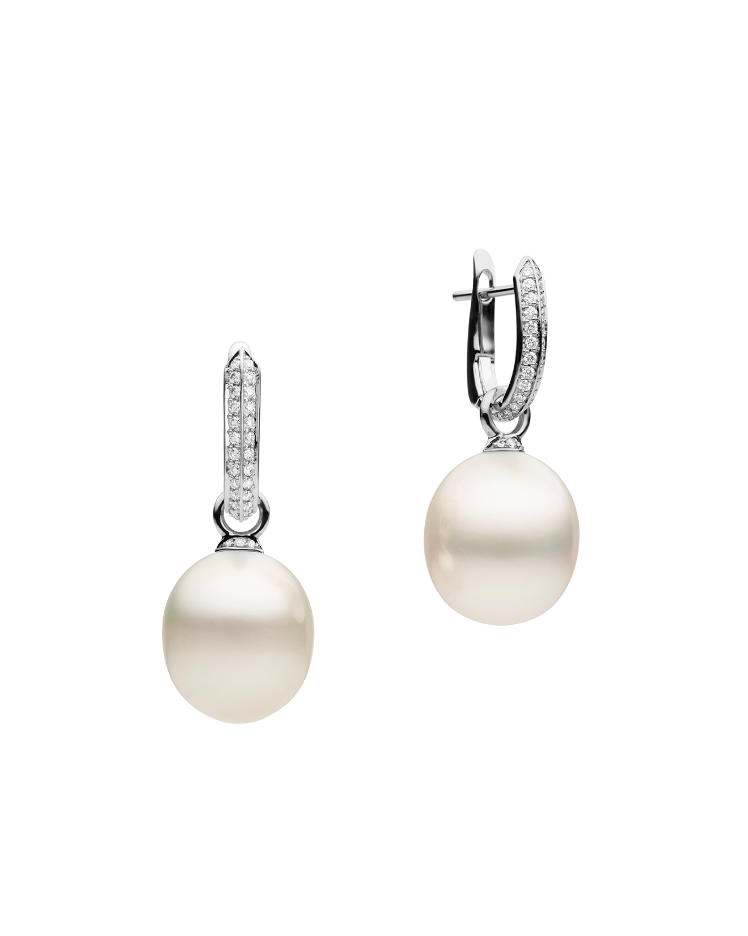 Diamond Keel Edge Pearls My Way Earrings in White Gold 13mm Oval DC24E01WPO13 1