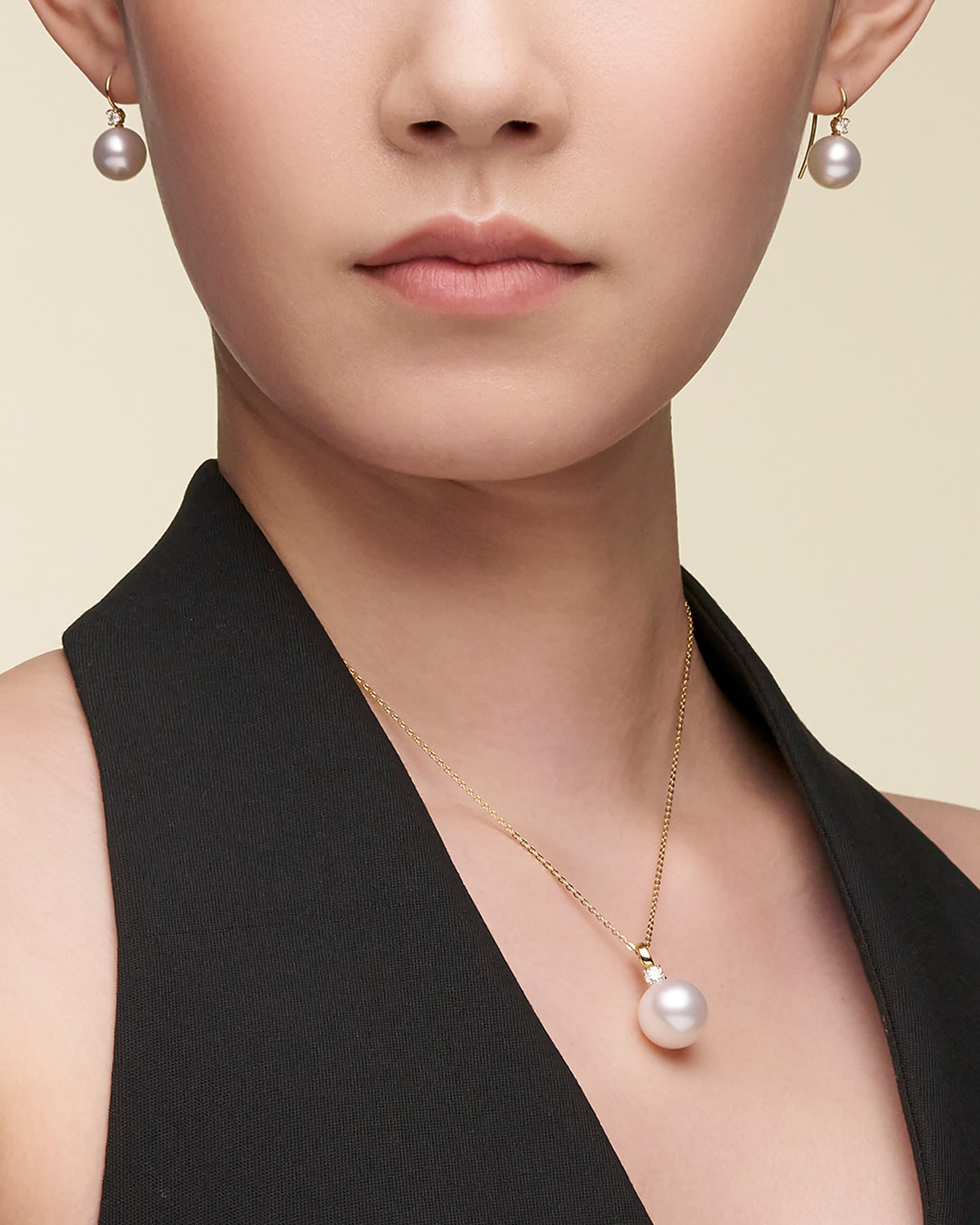 Grace Pearl Earrings On Body C00E44YPR11 Necklace C00P28YPR14