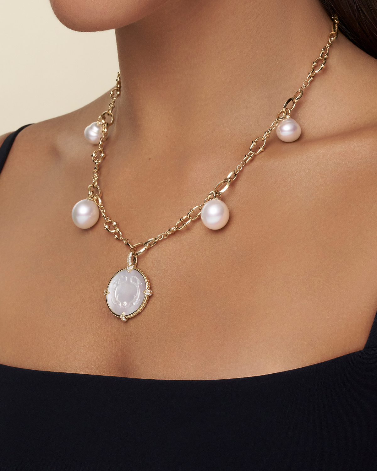 Layered Dive Charm Necklace On Body DD21N01YPO13