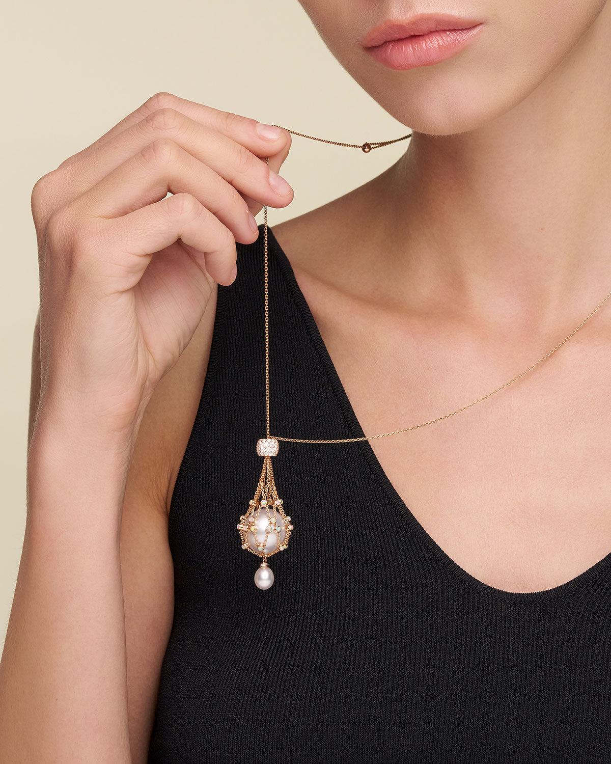 Opal Lavalier Pearl Necklace On Body DH15N30RH SKU H15N30RKQ08 H18Q01PR15