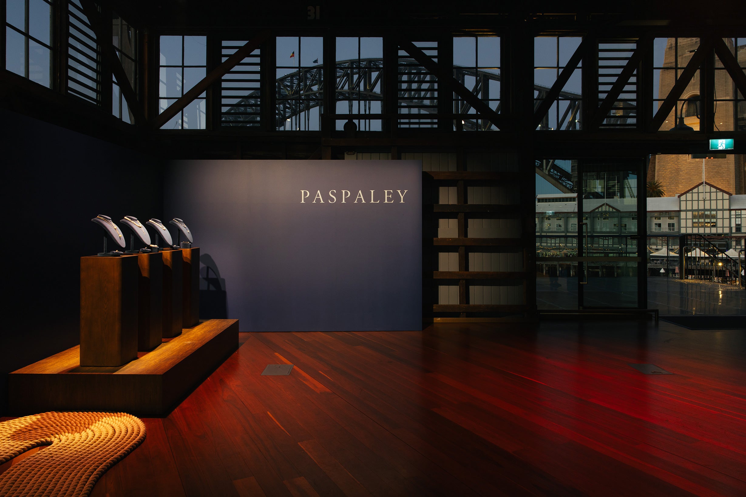 Paspaley Mens Diver Launch Desktop