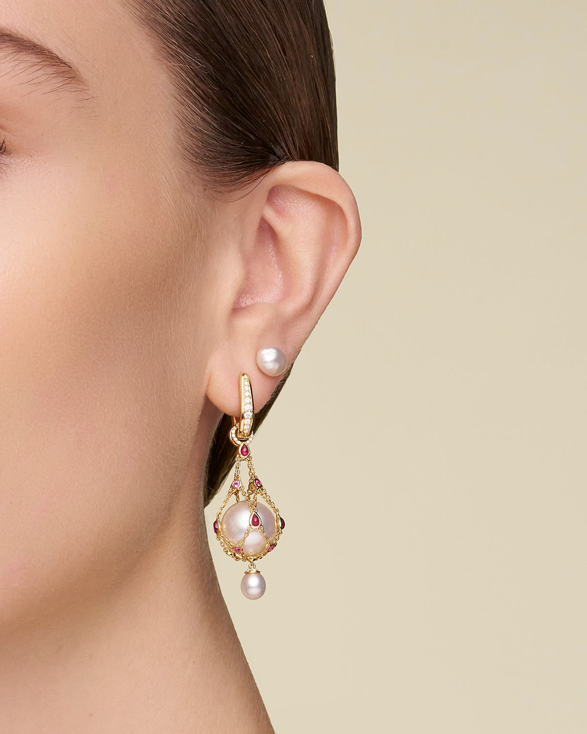 Ruby Lavalier Pearl Earrings On Body dh20e23ypb12 SKU H20E23YKQ05 H14Q02PB12