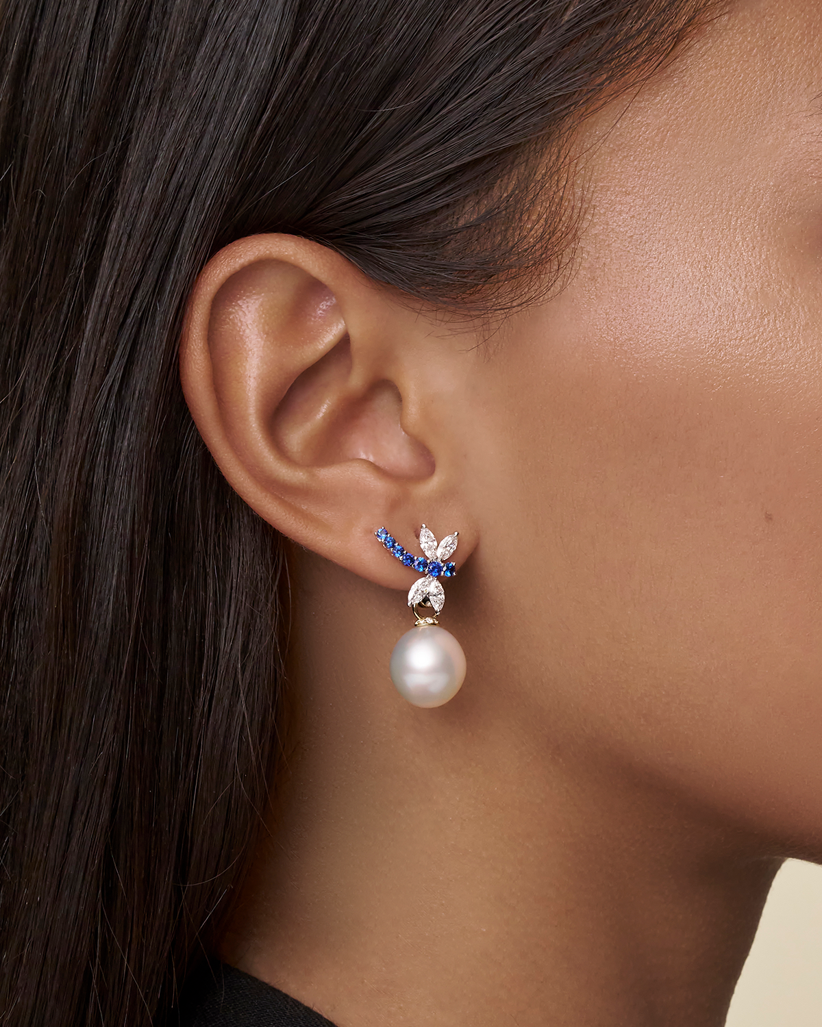Sapphire Dragonfly Pearls My Way On Body WG Earrings DC25E11WPO12
