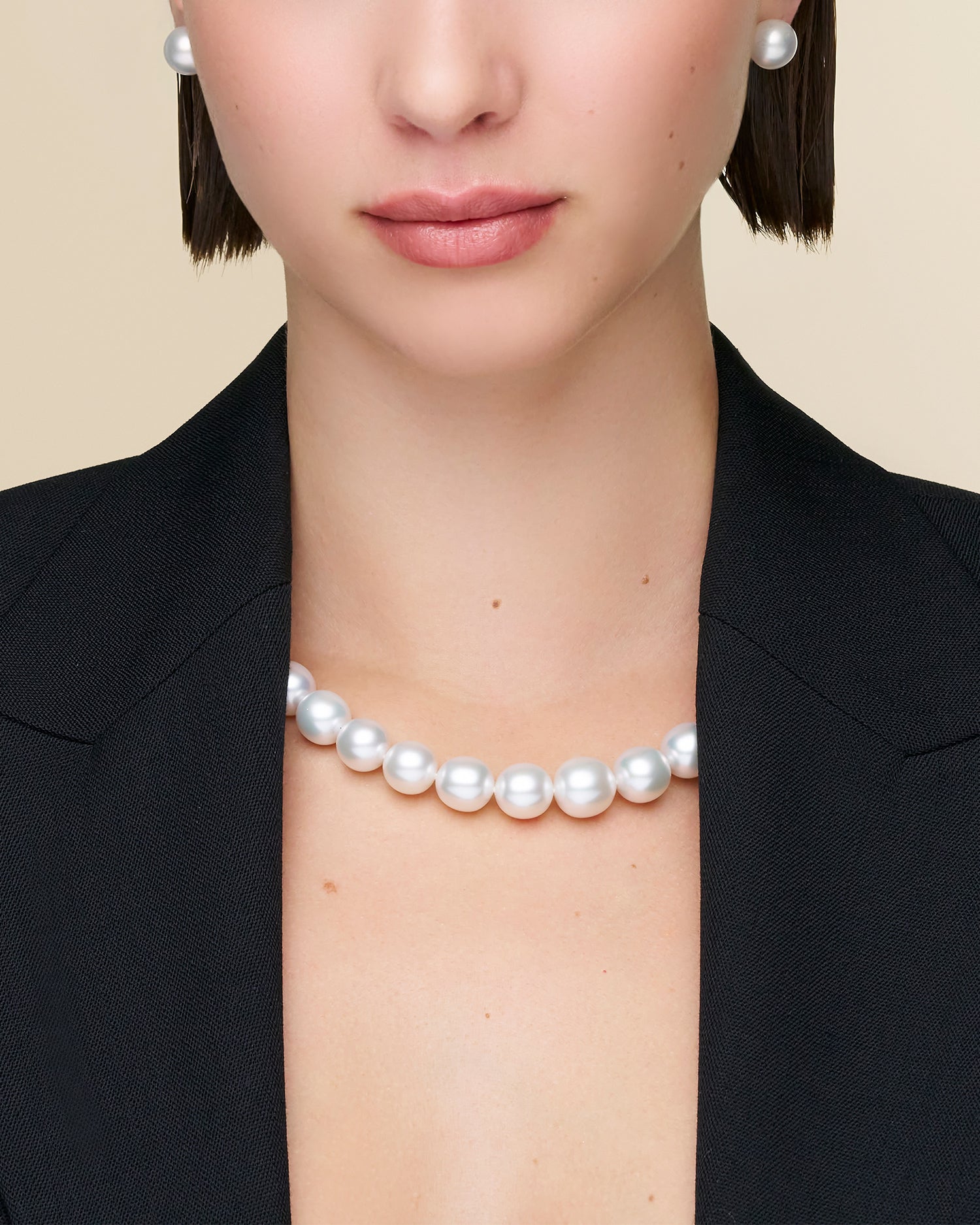 Paspaley Oval Pearl Strand Necklace | 12-14mm Oval Pearls and Paspaley Signature Diamond