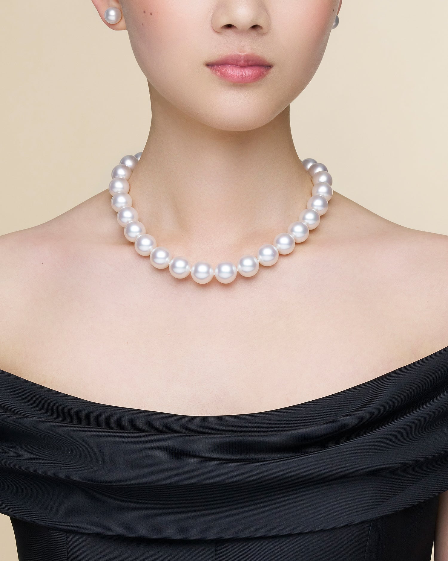 Paspaley Round Pearl Strand Necklace | 13-16mm Round Pearls and Paspaley Signature Diamond