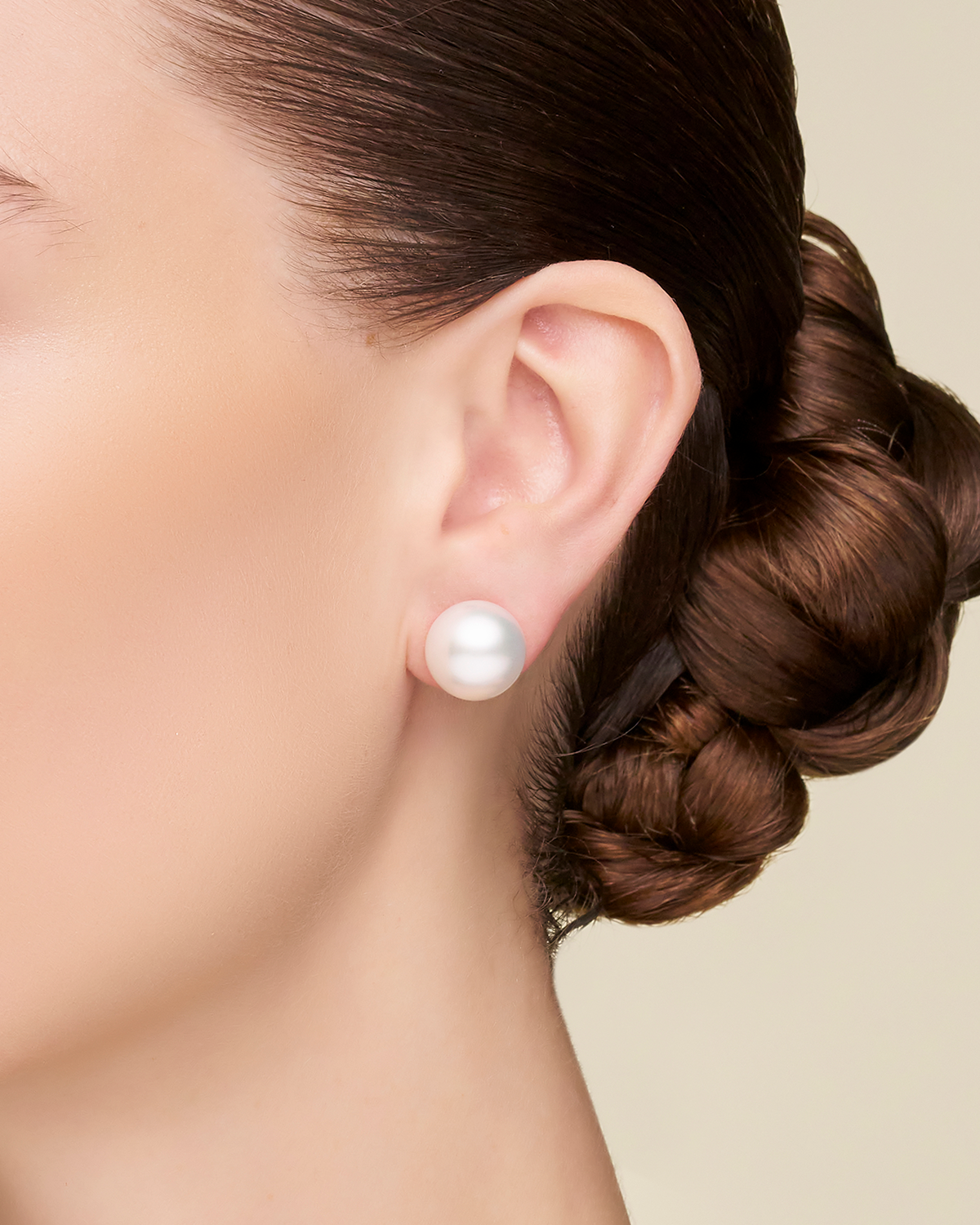 Round Pearl Stud Earrings | Round Pearls and Yellow Gold