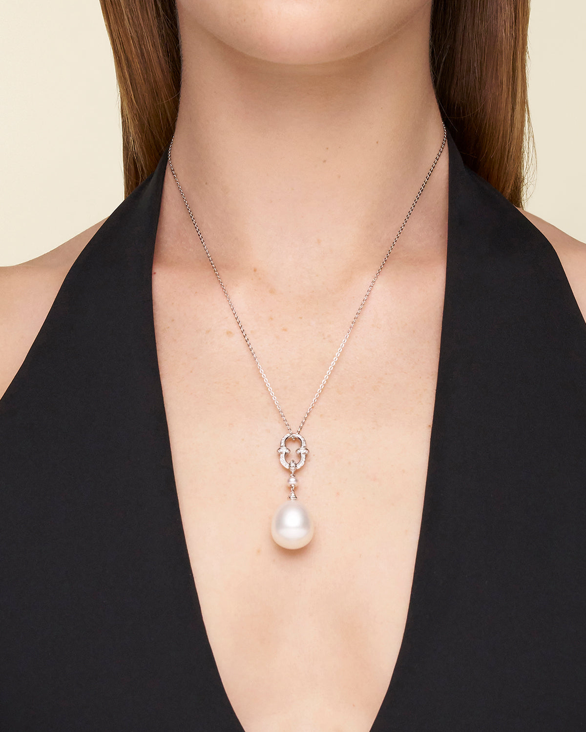 Diamond Anchor Link Pearl Pendant On Body D24P60WPD15