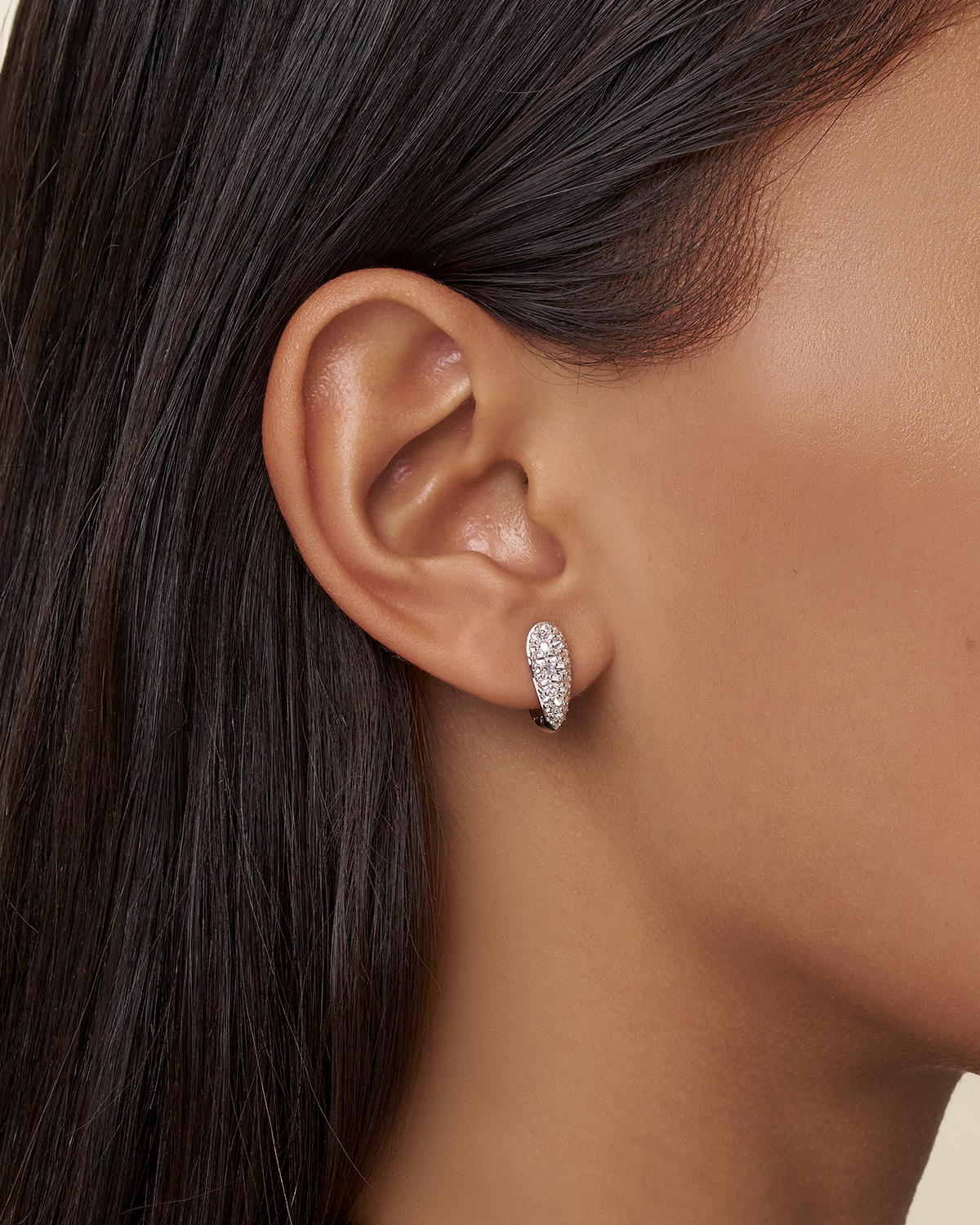 Diamond Touchstone Horseshoe Earrings Diamonds and white gold on body c16e10w