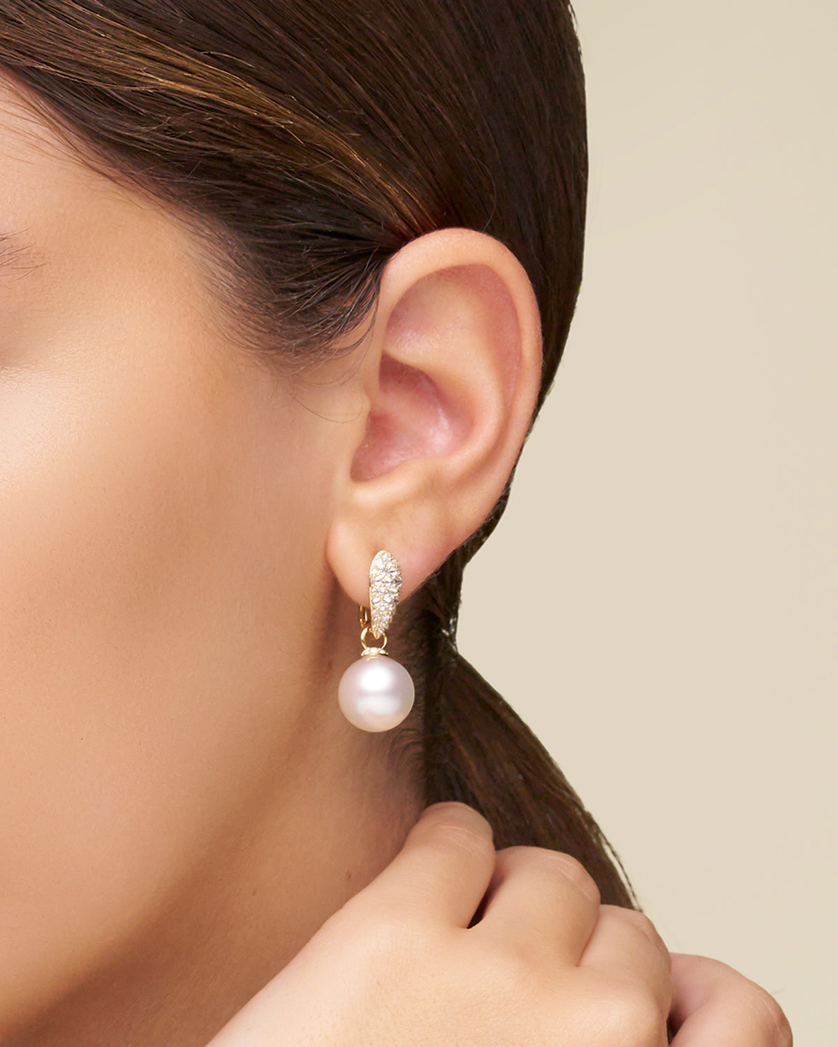 Diamond Touchstone Pearls My Way Earrings On Body DYPR12C16E10Y SKU C16E10Y C16AE03YPR12