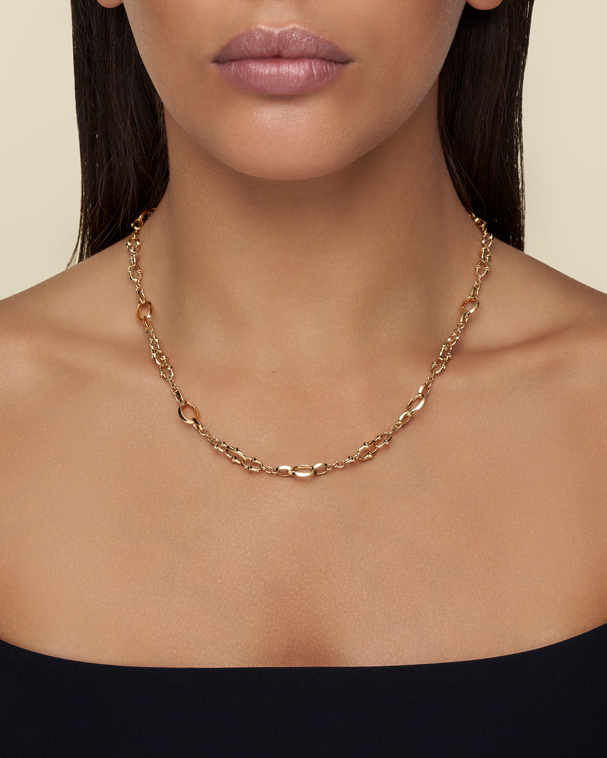 Dive Chain Necklace Yellow Gold on body D21N01Y