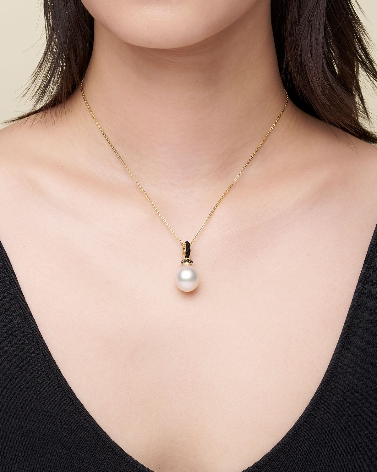 Dive Thimble Pearl Pendant YG On Body D21P10YPD13