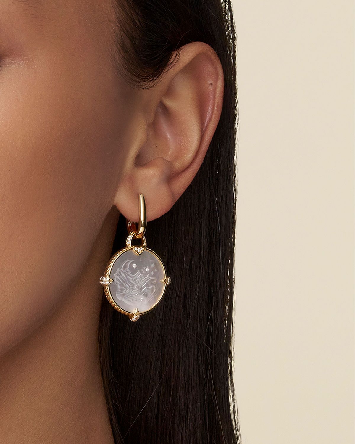 Guided by Stars Dive Coin Earring Enhancers Yellow Gold on body D21AE01Y C16E02Y