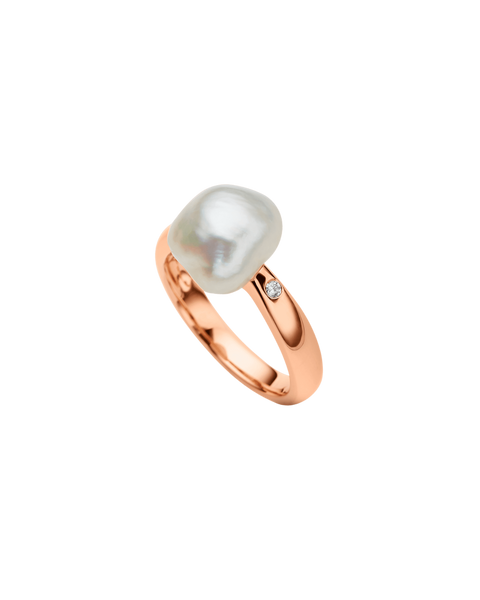 Julia-Keshi-Baroque-Pearl-and-