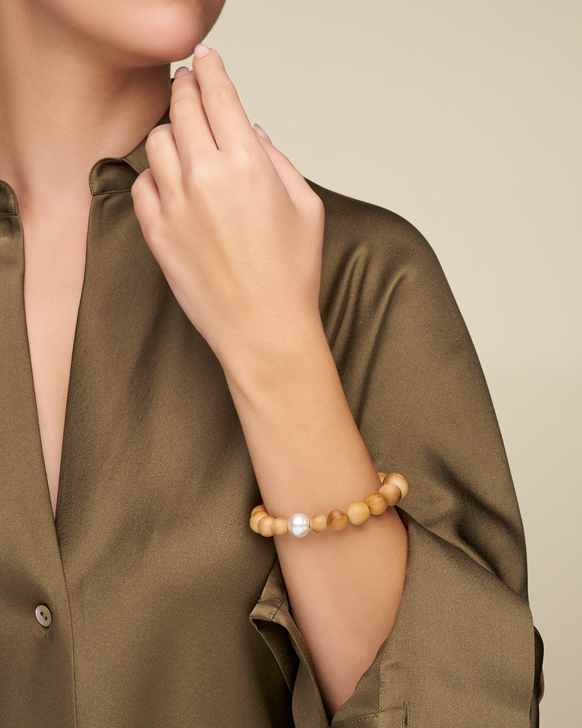 Kimberley Dawn Single Pearl Bracelet On Body CSRB11SPC11