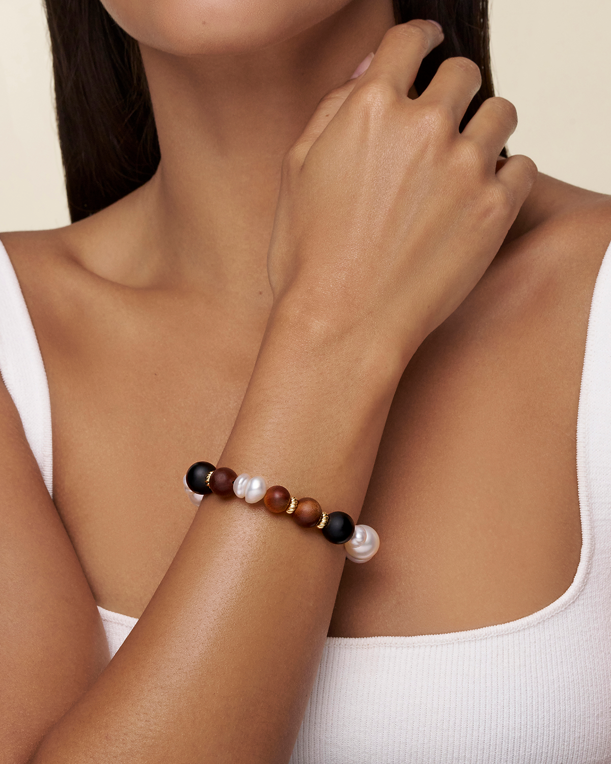 Kimberley Golden Dusk Keshi Pearl Bracelet 11 14 Pearls Dark Sandalwood and Yellow Gold On Body csrb32dmx