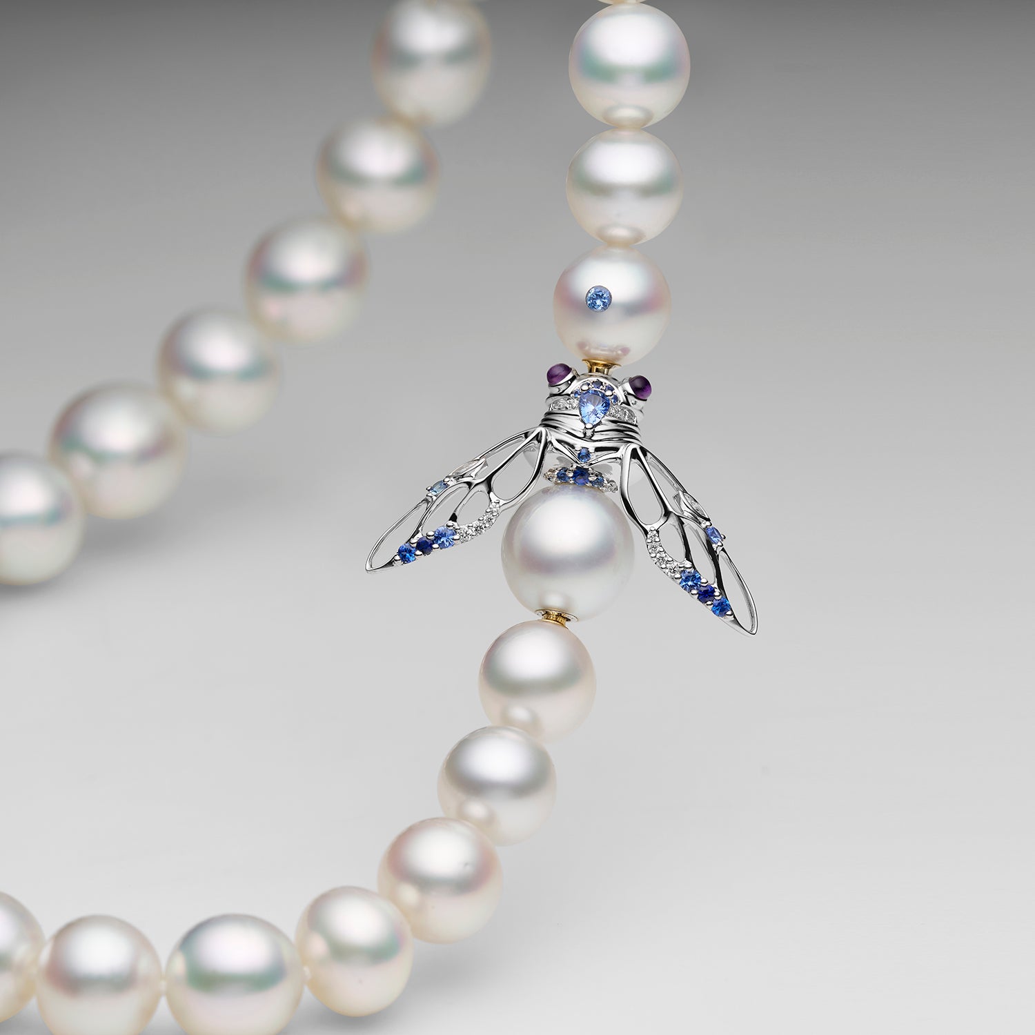 Diamond Dragonfly Pearl Clasp | 17mm Round Pearl, Diamonds, and Platin