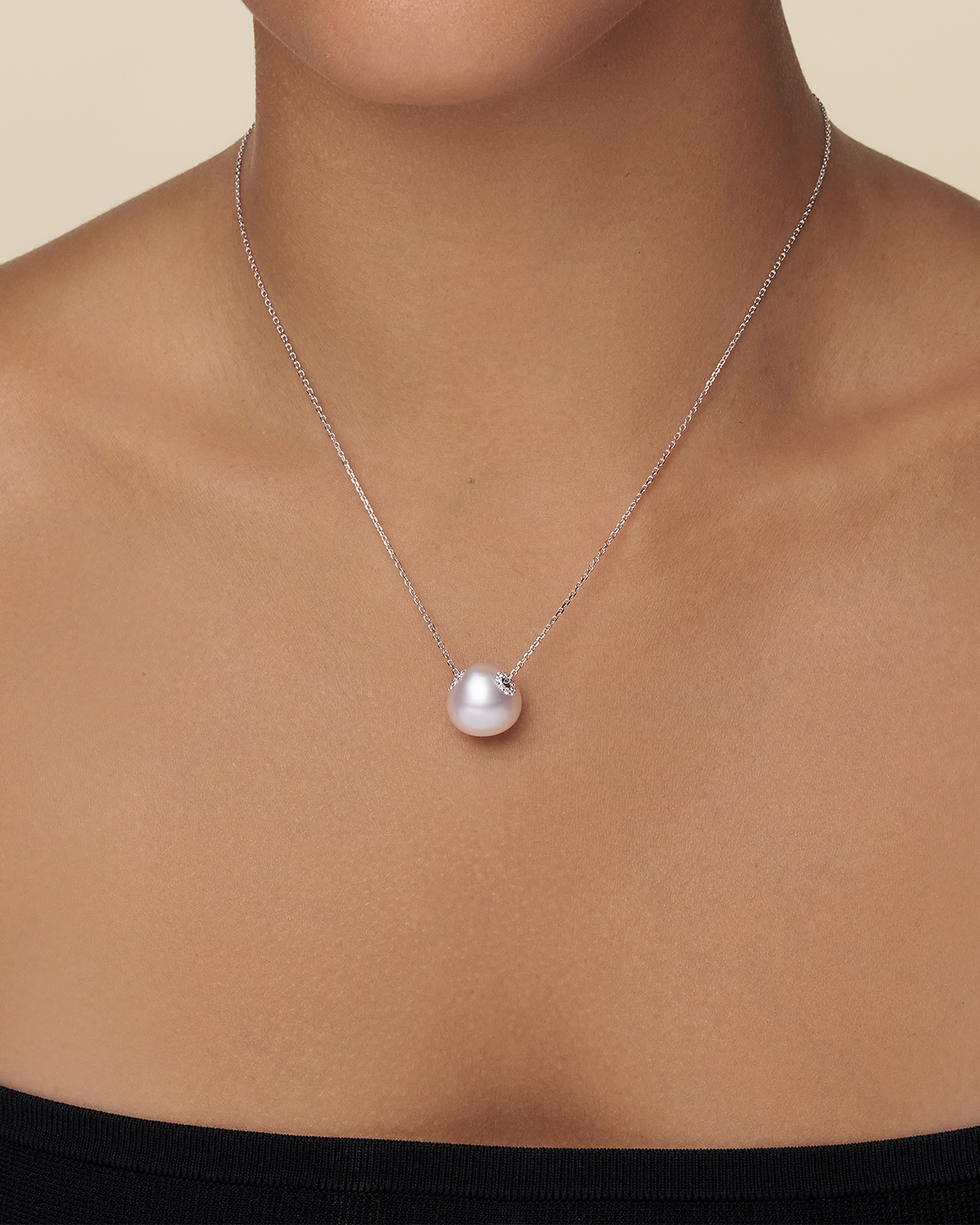 Palais Pearl Necklace 14 Triangle Pearl Diamonds and White Gold On Body c00n14wpt14