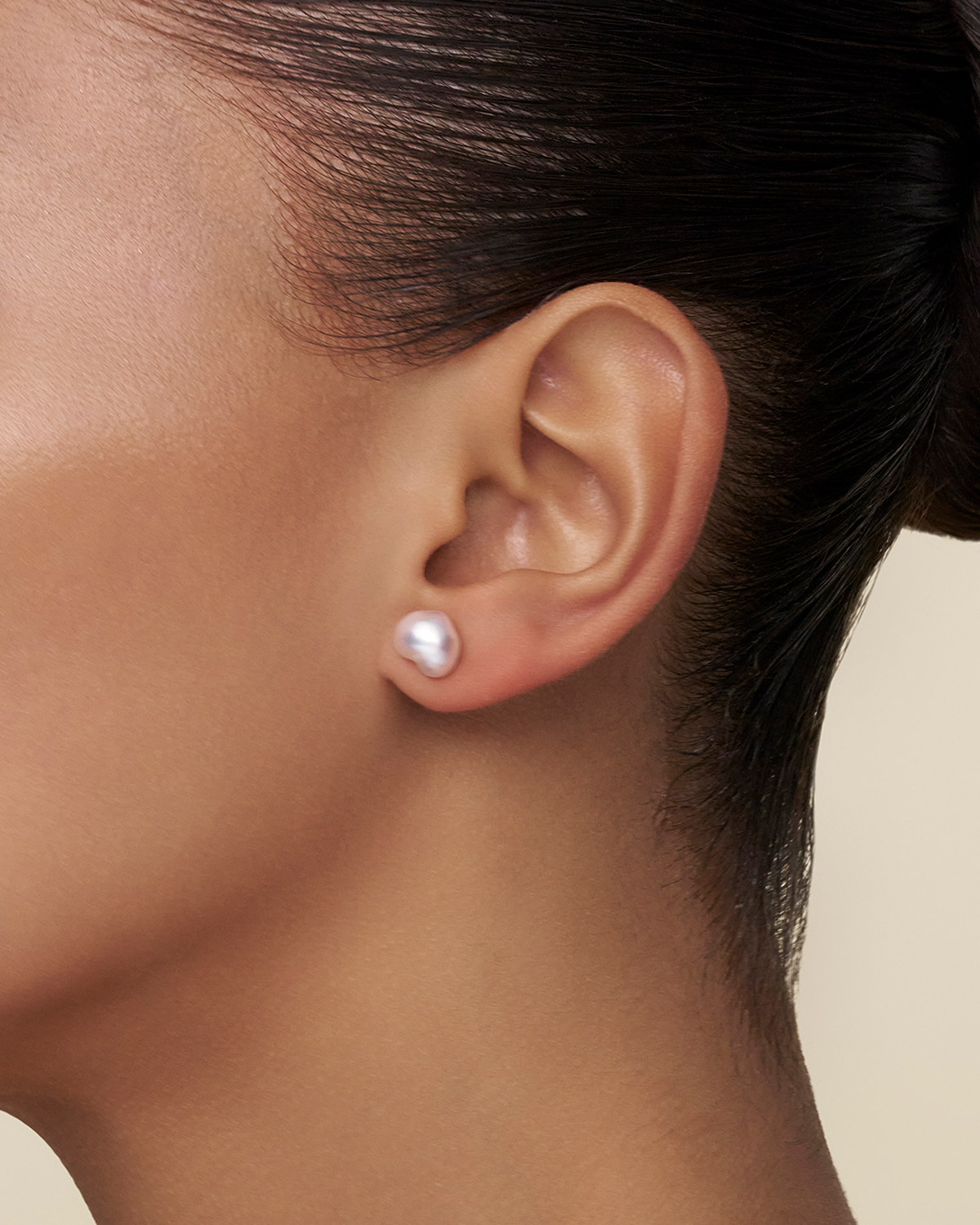 Paspaley Keshi Pearl Stud Earrings On Body Dkbqstud C00e40ykq07 003