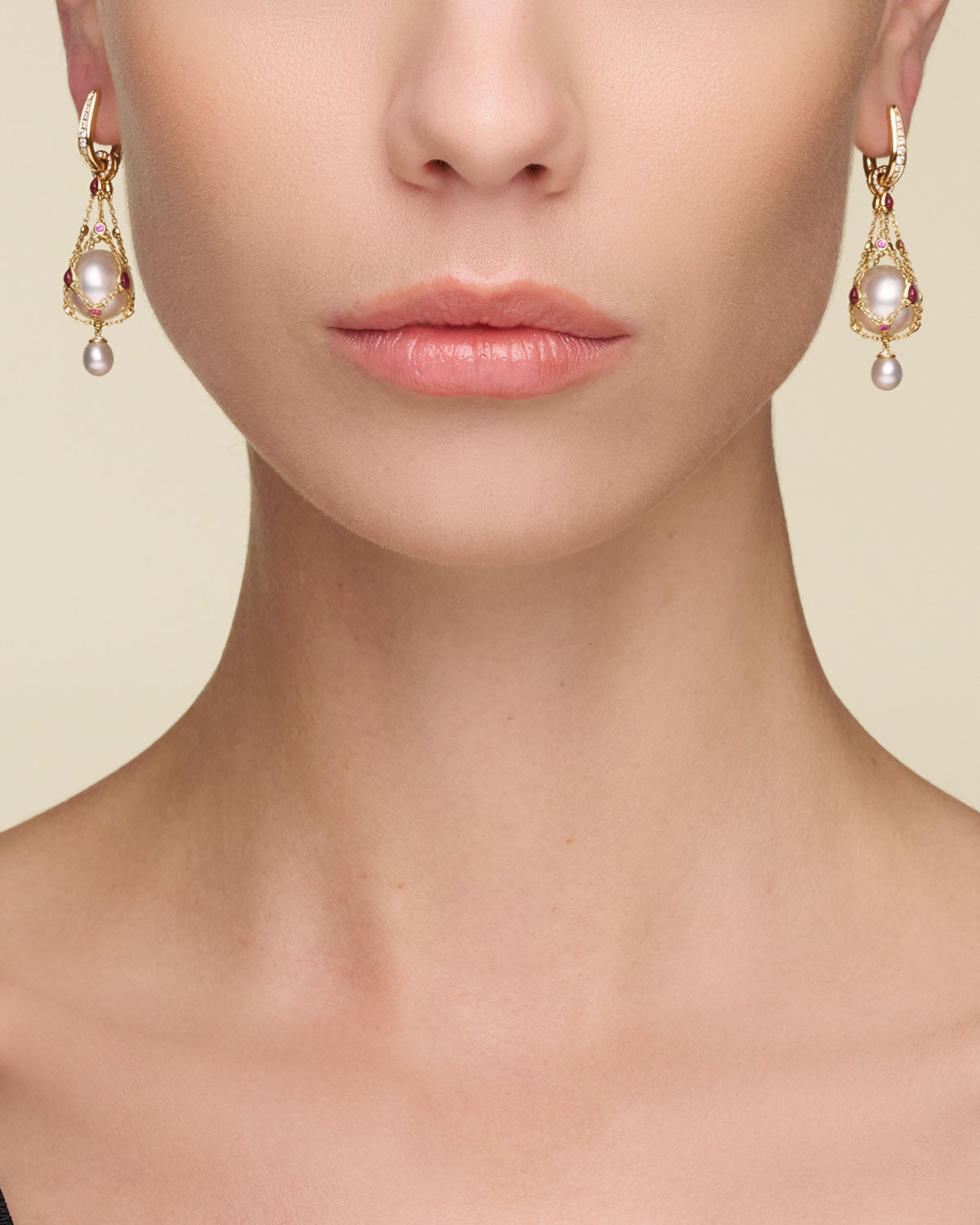 Ruby Lavalier Pearl Earrings On Body dh20e23ypb12 SKU H20E23YKQ05 H14Q02PB12