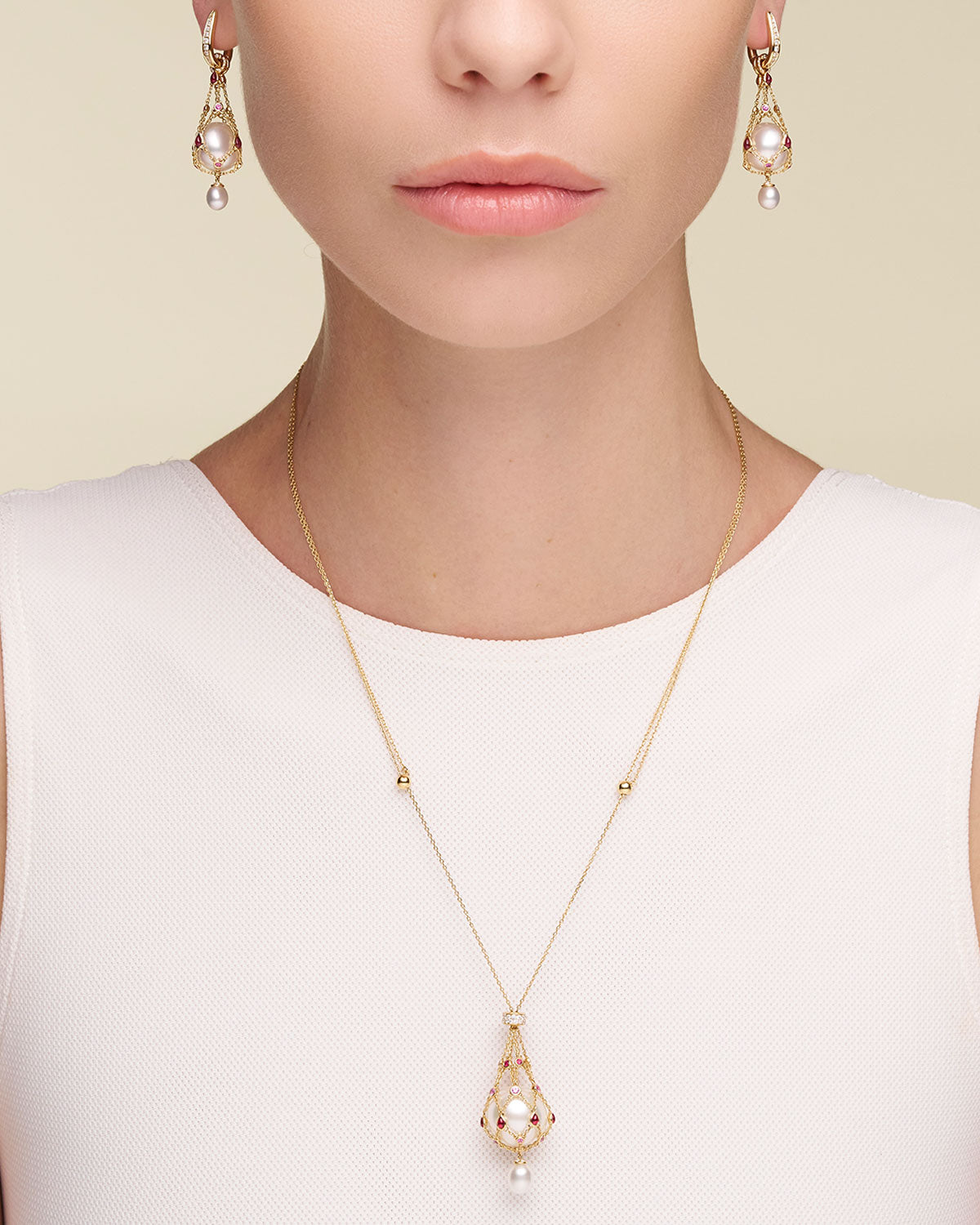 Ruby Lavalier Pearl Necklace On Body dh20n23ypb14 SKU H20N23YKQ06 H13Q01PB14 Ruby Lavalier Pearl Earrings On Body dh20e23ypb12 SKU H20E23YKQ05 H14Q02PB12