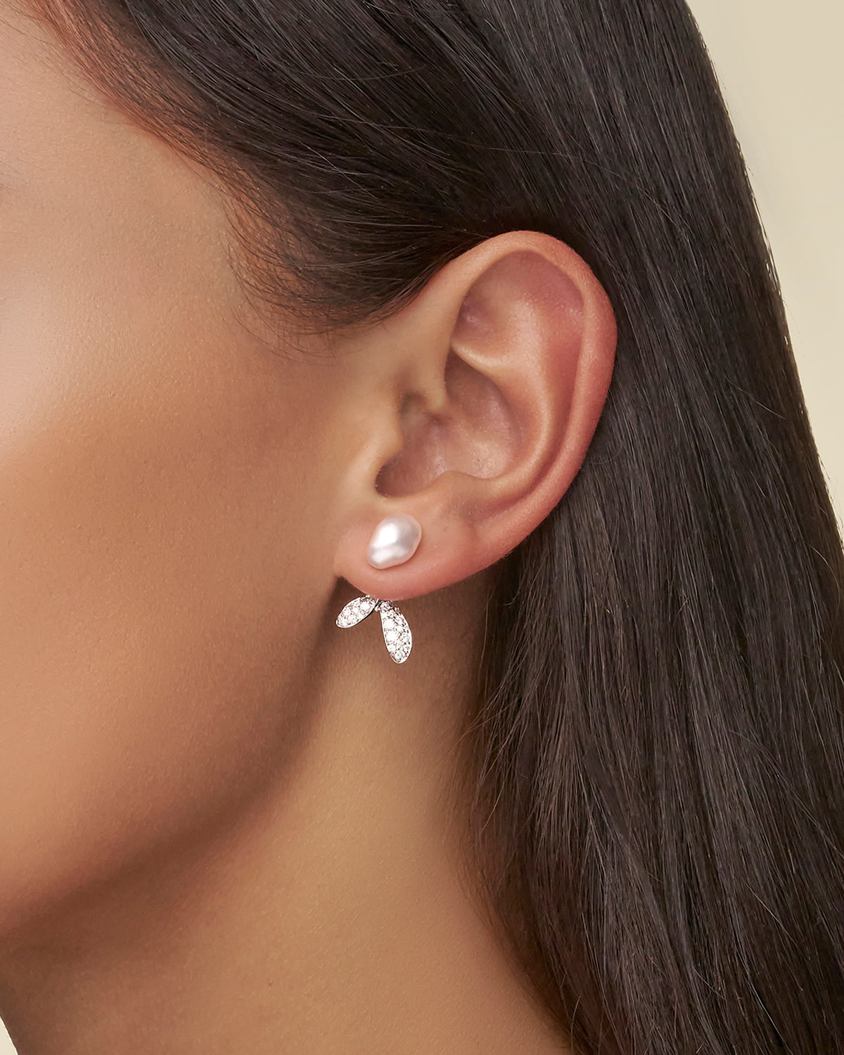 Wildflower Petal Stud Earrings On Body DY18AEWWKQ08 SKU Y18AE01WL Y18AE01WR C00E40YKQ08