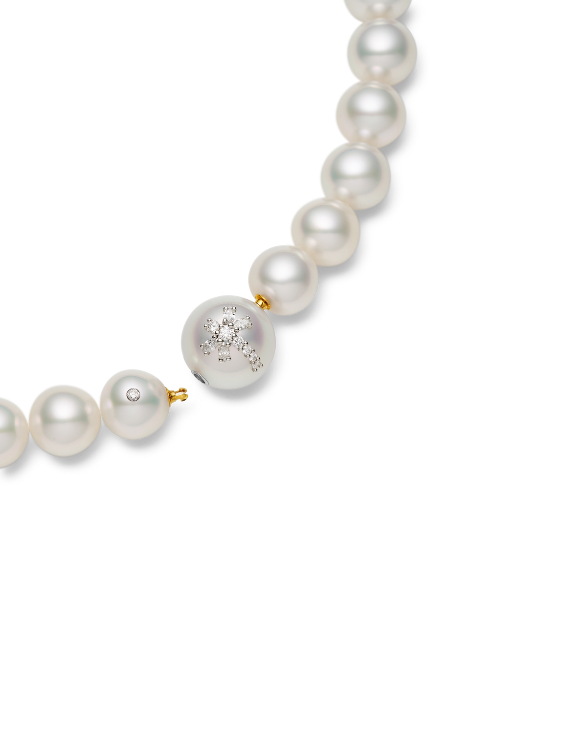 Diamond Dragonfly Pearl Clasp | 17mm Round Pearl, Diamond and Platinum