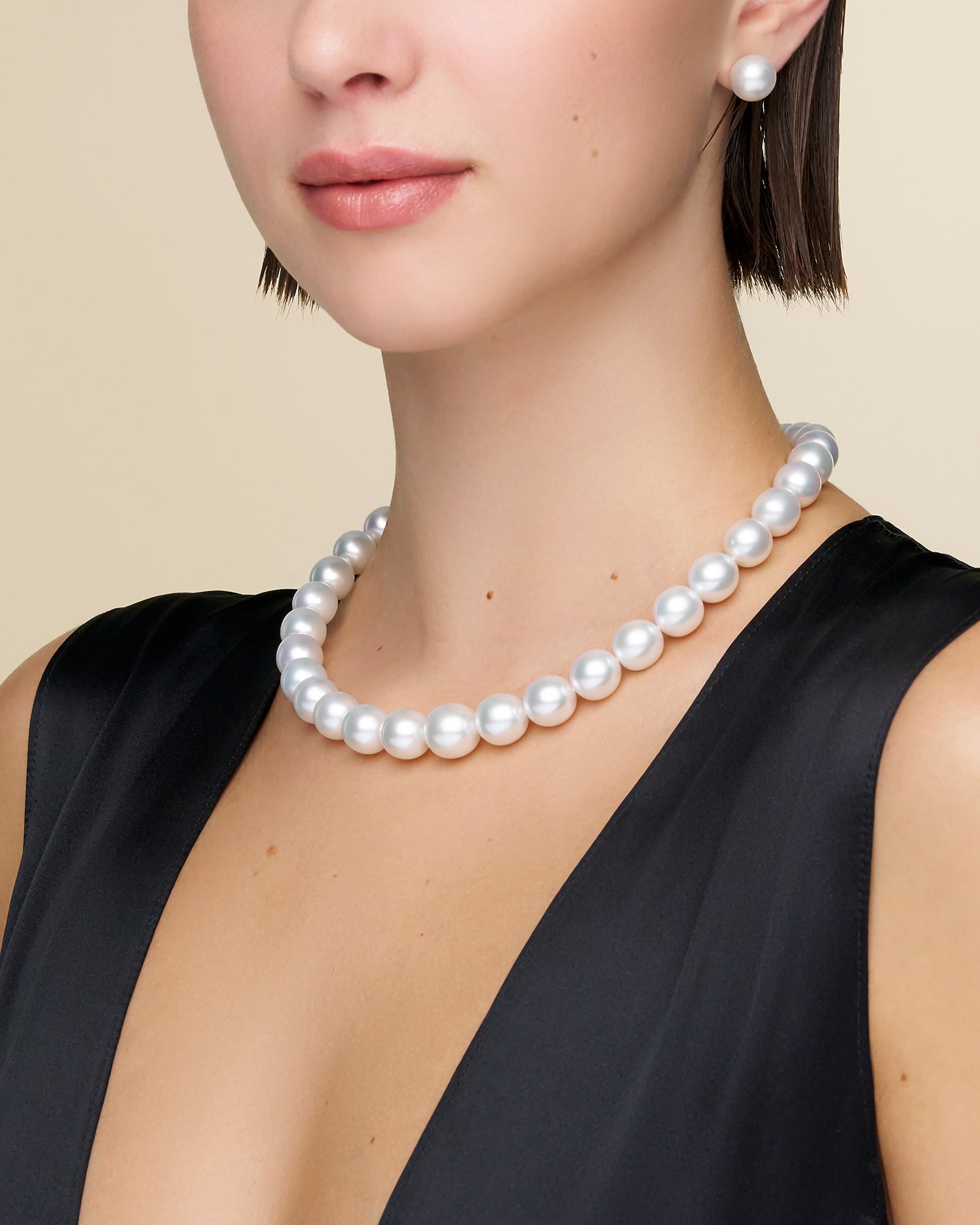 Paspaley Oval Pearl Strand Necklace | 12-14mm Oval Pearls and Paspaley Signature Diamond
