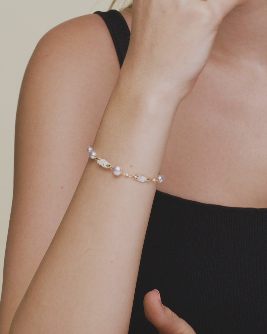 Paspaley Mother Of Pearl Feather and Pearl Bracelet Yellow Gold E22B00YKQ05