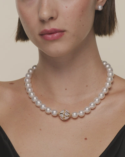 Paspaley Maxima Clasp with Mother of Pearl, Diamonds & Yellow Gold Clasp W15L01Y