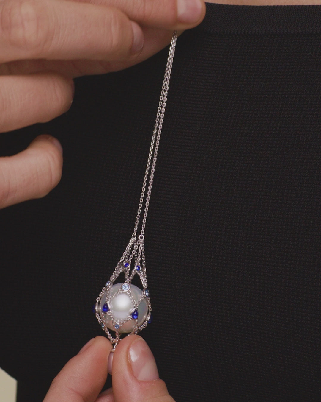 Blue Sapphire Lavalier Pearl Necklace wg On Body DH20N24WPR14 H20N24WKQ06 H18Q01PR14 Earrings DH20E24WPR12 H20E24WKQ05 H18Q02PR12