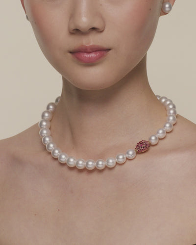 Ruby Touchstone Clasp On Body V19I01Y