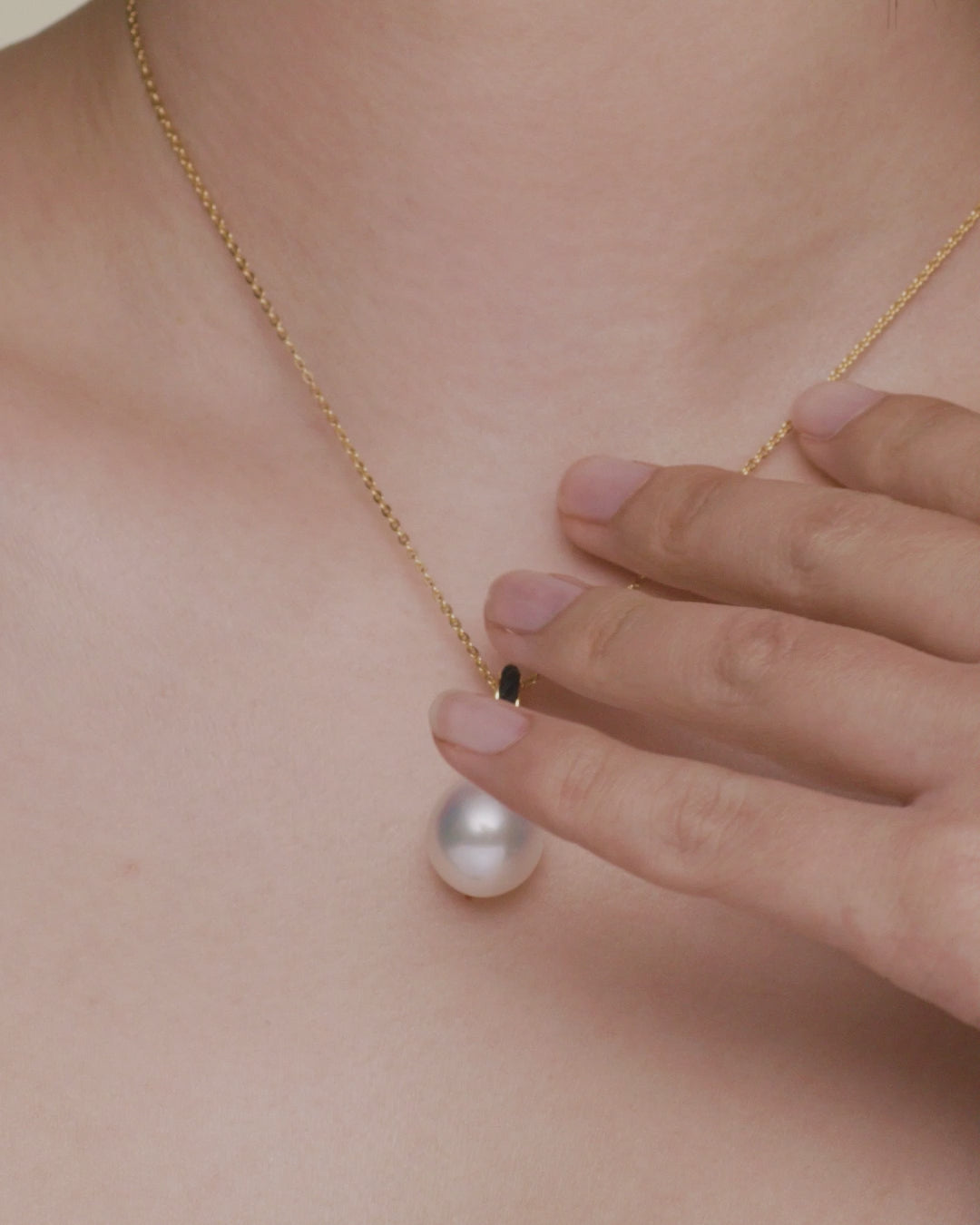 Dive Thimble Pearl Pendant | 13mm Oval Pearl, Black Spinel, and Yellow