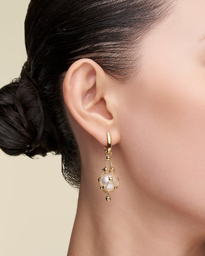 Paspaley Lavalier Pearl Earrings On Body dh14e20ypb12