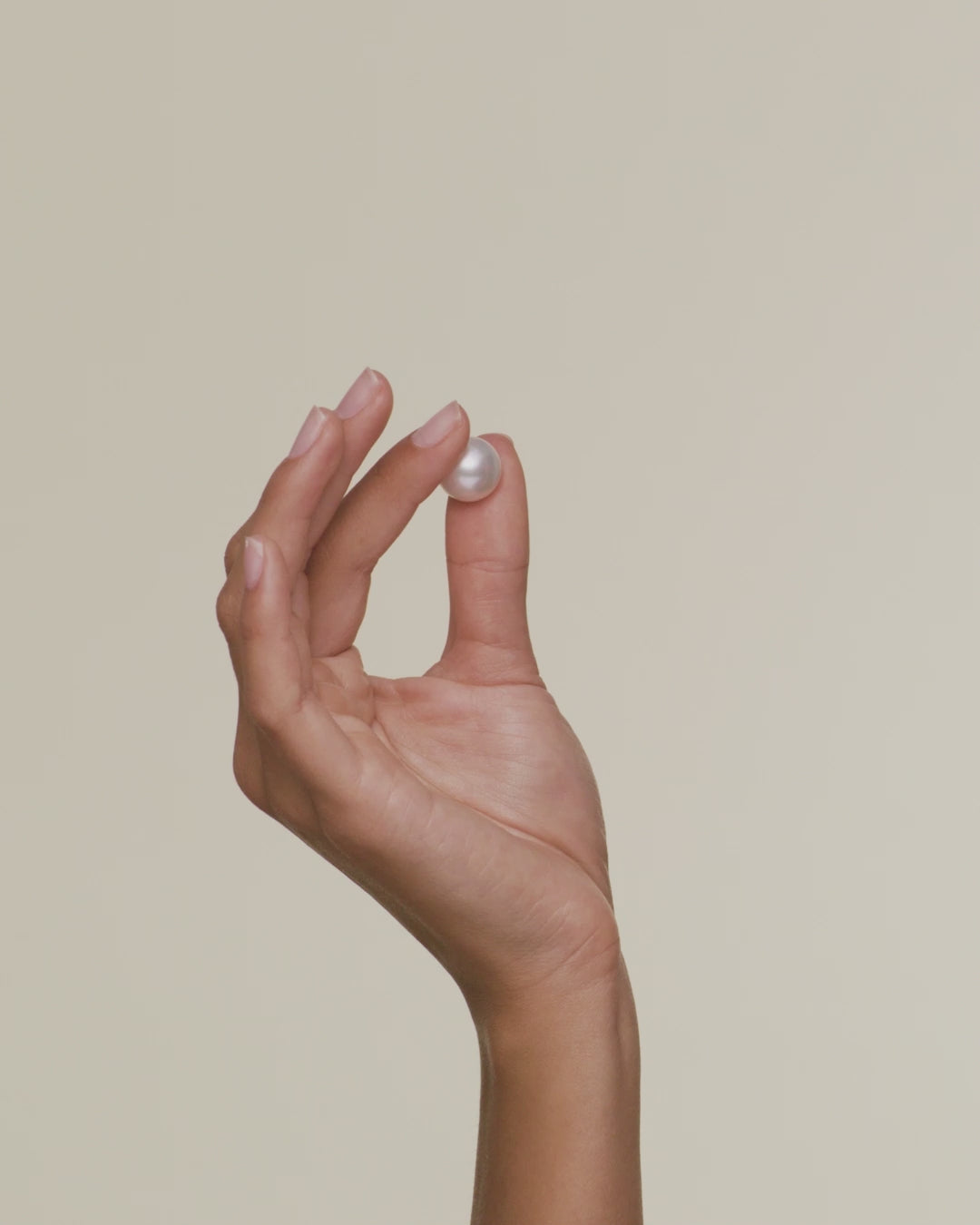 Paspaley Lavalier WG On Body dh13n01wpb14 Necklace